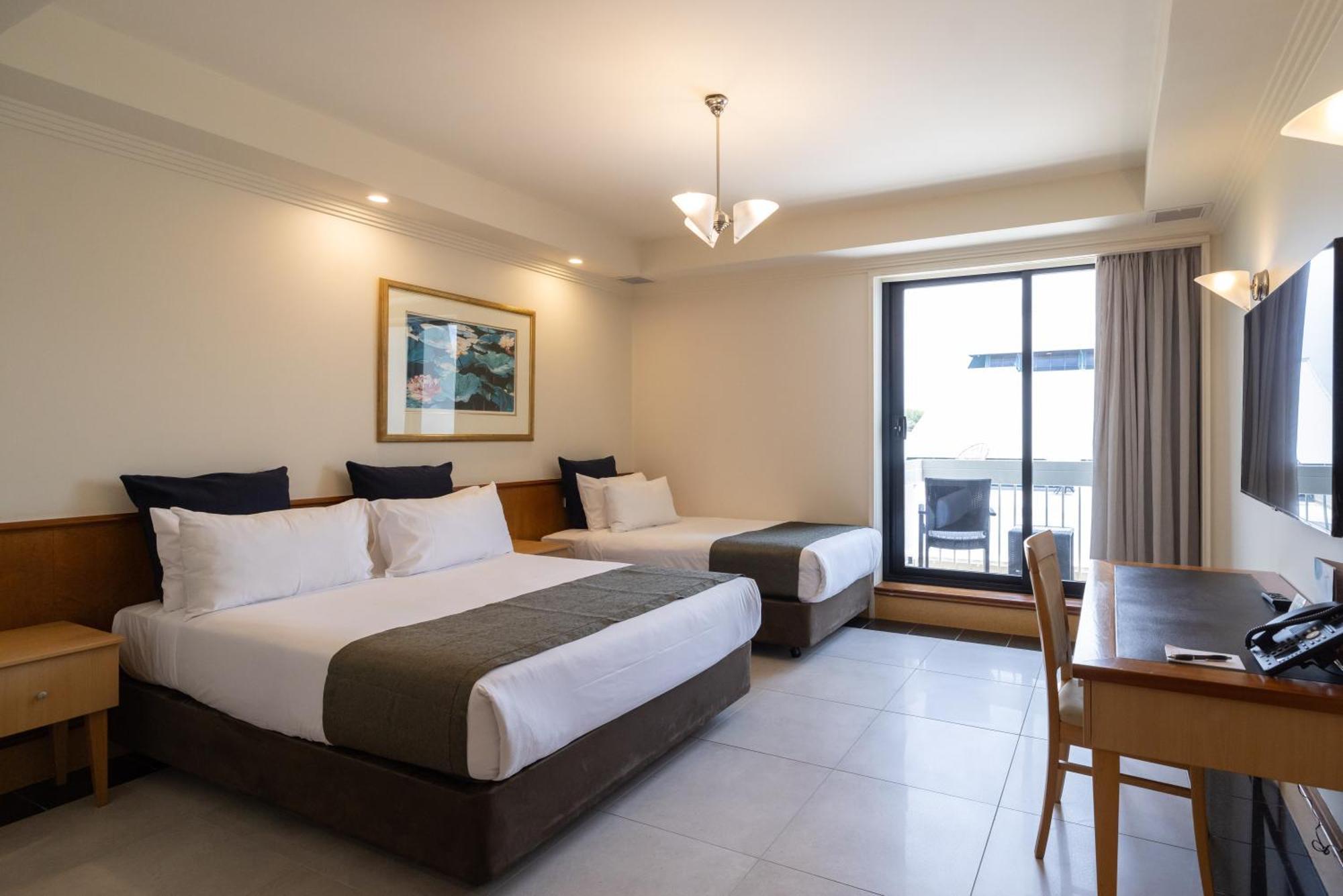 Mindil Beach Casino Resort Darwin Exterior foto A room at the hotel